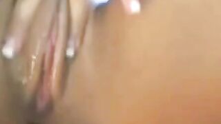 Squirting Beauty Plays with Vibrator on Webcam