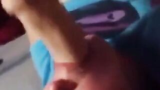 Solo Girl Masturbates on Camera
