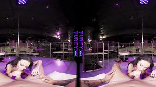 PURITYVR Sinful devil with Laura Fiorentino