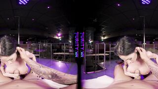 PURITYVR Sinful devil with Laura Fiorentino