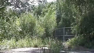 Outdoor Anal mit einer Magernutte - German Amateur Top Video