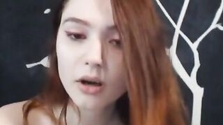 Webcam Girl's Seductive Solo Show Hoe 2