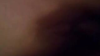 Deutsches Teenie-Amateur-Paar hat Hardcore-Reality-Sex mit Creampie