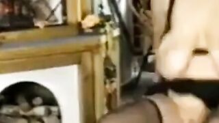 Deutsche reife Amateurin mit schlaffen Brüsten