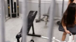 Jail guard fucks this horny prisoners in the cell