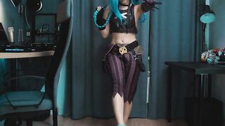Cosplay Teen Babe Masturbates on Webcam