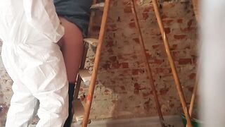 On a Building Site, I Pay a Worker with Anal and Get Cum in My Ass