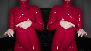RICKYSROOM Anna Claire and Nichole Saphir in latex!
