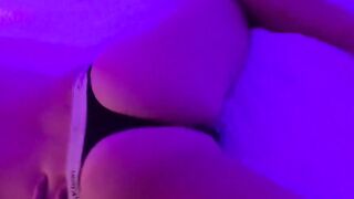Marie Jah Wanna: BIRTHDAY SUIT SURPRISE!