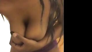Ebony Amateur's Striptease Cam Show