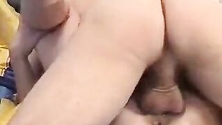 Großer Schwanz sorgt für harten Orgasmus einer deutschen MILF