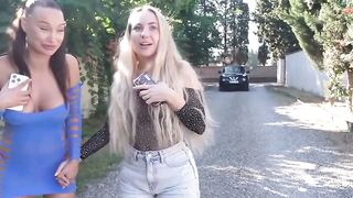 Fucking 2 Cutie babes on the backseat