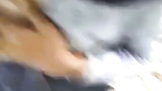 Indonesian Jilbab Babe Ciuman & Pamer Susu