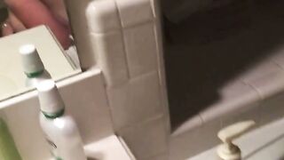 Busty Milf Boltongirl Pleasures Herself in the Tub Hoe 2