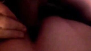 Double pénétration pour une Française amateur qui adore le fisting anal Hoe 2