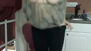Blonde Milf's Naughty Camshow