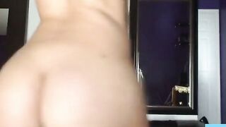 Big-Ass Amateur's Webcam Striptease