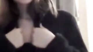 Girlfriend Masturbates with Her Fingers
