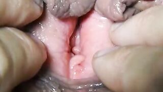 Gape Me while I rub my Pussy XoXo Nicki