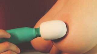 Massaging big-titted MILF, cumming on her breasts