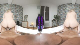 Virtual Reality Porn - Older Woman Facesitting & Riding on Top of Man in VR