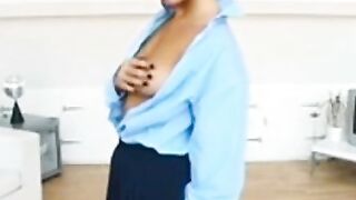 Blondie Bombshell - Live Cam Show with Hot Model Jolene Underwood