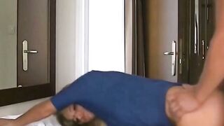 Amature Swinger Wife Sharing Husband in Hot Threesome