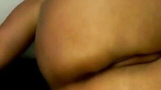 Curvy Ukrainian Babe's Curvaceous Body Shakes While Live Camming