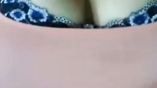 Mia's Stunning Curvy Body - Live Cam Girl Shows Off Her Best Assets
