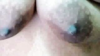 Filipino Milf Faceshot - Live Cam Girl Shows Off Her Sexuality