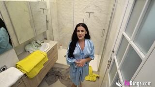 Vulgar teenagers seduces the plumber and sends us the sex tape ;-D