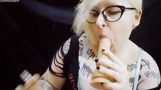 A cigar and a oral sex