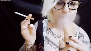 A cigar and a oral sex