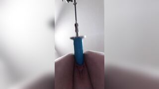 Tight Vagina getting screwed by fucking machine