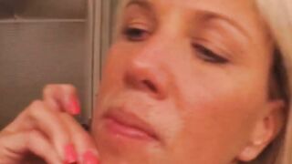 Amateur MILF Wife Loves Cum Facial