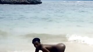 Public Flashing Of Big Natural Tits In The Moment Of Escape