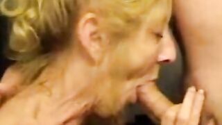 Aussie-American MILF Deep Throats Like a Pro