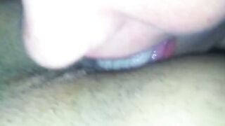 Deutsche Amateur-Ehefrau gibt Blowjob und Rimming