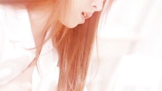 Redhead stunner Ezrabebe spreads and takes hard cock invasion like a champ