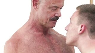 Zac Steeles gay ass creamed by beefy stepdaddy Reece Scott