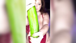 LucyVixxxxxx's Sexy Halloween Costume Party - MILF Fucks Herself With A Giant Veggie