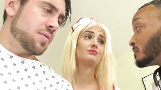Zoe Sparx cant shut up moaning during raw threesome with two bi cocks