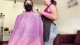 Tasty cream pie for bigass hairdresser ! 10