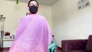Tasty cream pie for bigass hairdresser ! 10