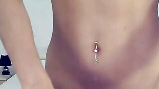 Sexy Amateur With Big Tits Show Off on Webcam