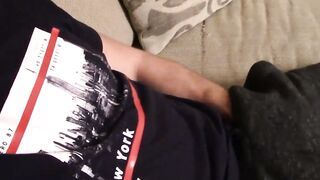 Billy Base Enjoys Solo Dick Play and Viewer Interaction
