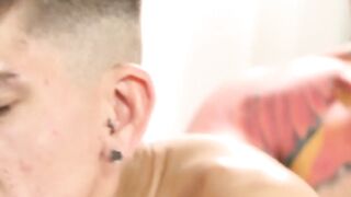 Tattooed Daddy Rims and Bareback Pounds Twink for Facial