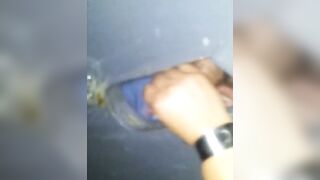 Svenska Hustruns Glory Hole Handjob