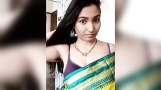 Perfect Desi Girl In Saree Show