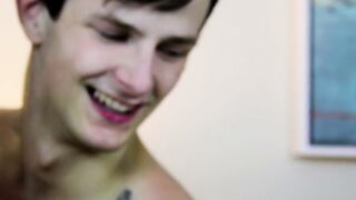 Jasper Robinson, Jason Valencia & Jessie Douglas Bareback Threesome